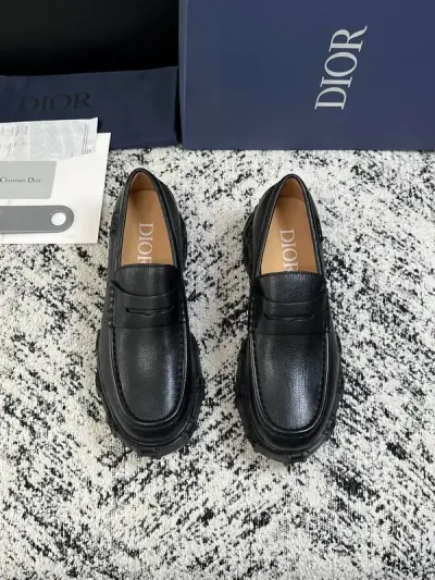 Dior — נעלי לופר מעור גריינדי לגברים — תמונה 1