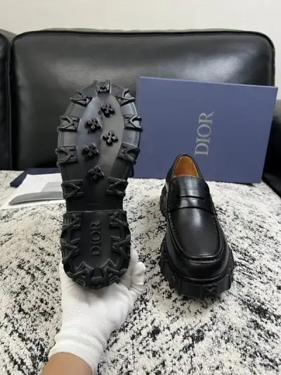 Dior — נעלי לופר מעור גריינדי לגברים — תמונה 6