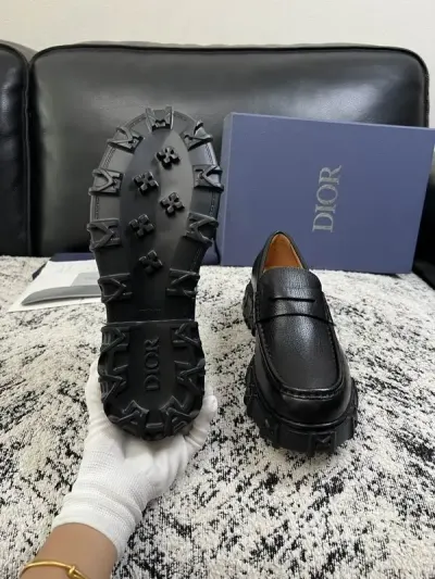 Dior — נעלי לופר מעור גריינדי לגברים — תמונה 3