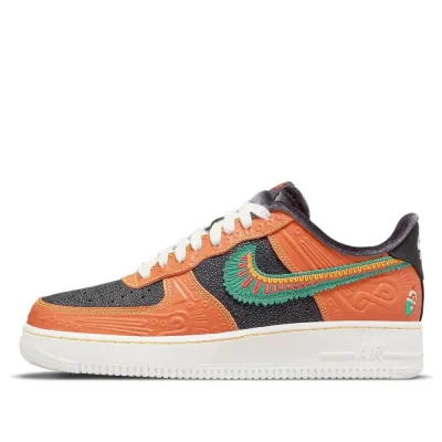 Nike Air Force 1 SiEMPRE Familia' — תמונה 1