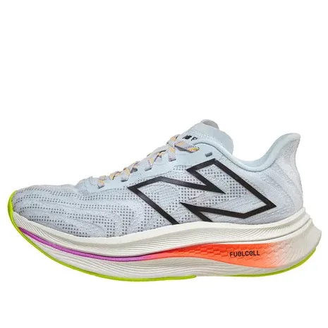 New Balance FuelCell SuperComp Trainer v2