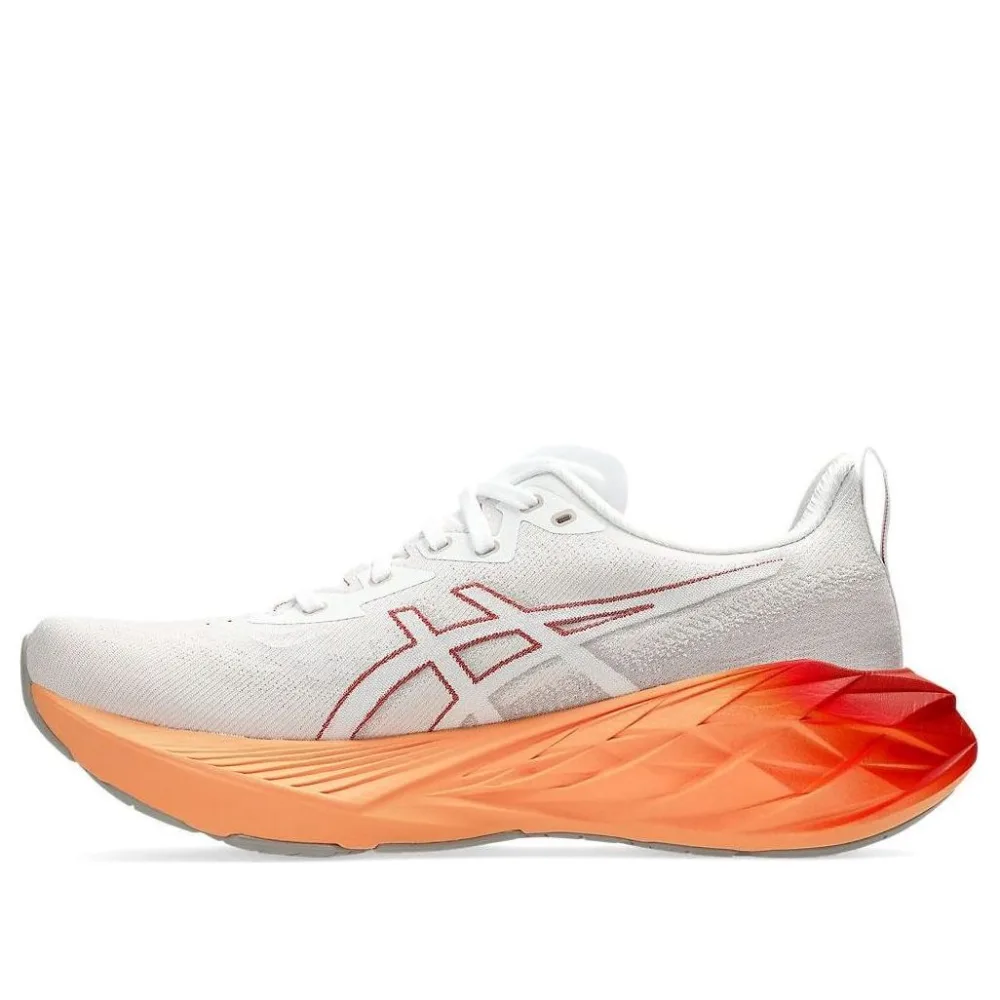 ASICS Novablast 4 Sneakers