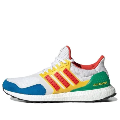 adidas x LEGO Ultraboost DNA — תמונה 1