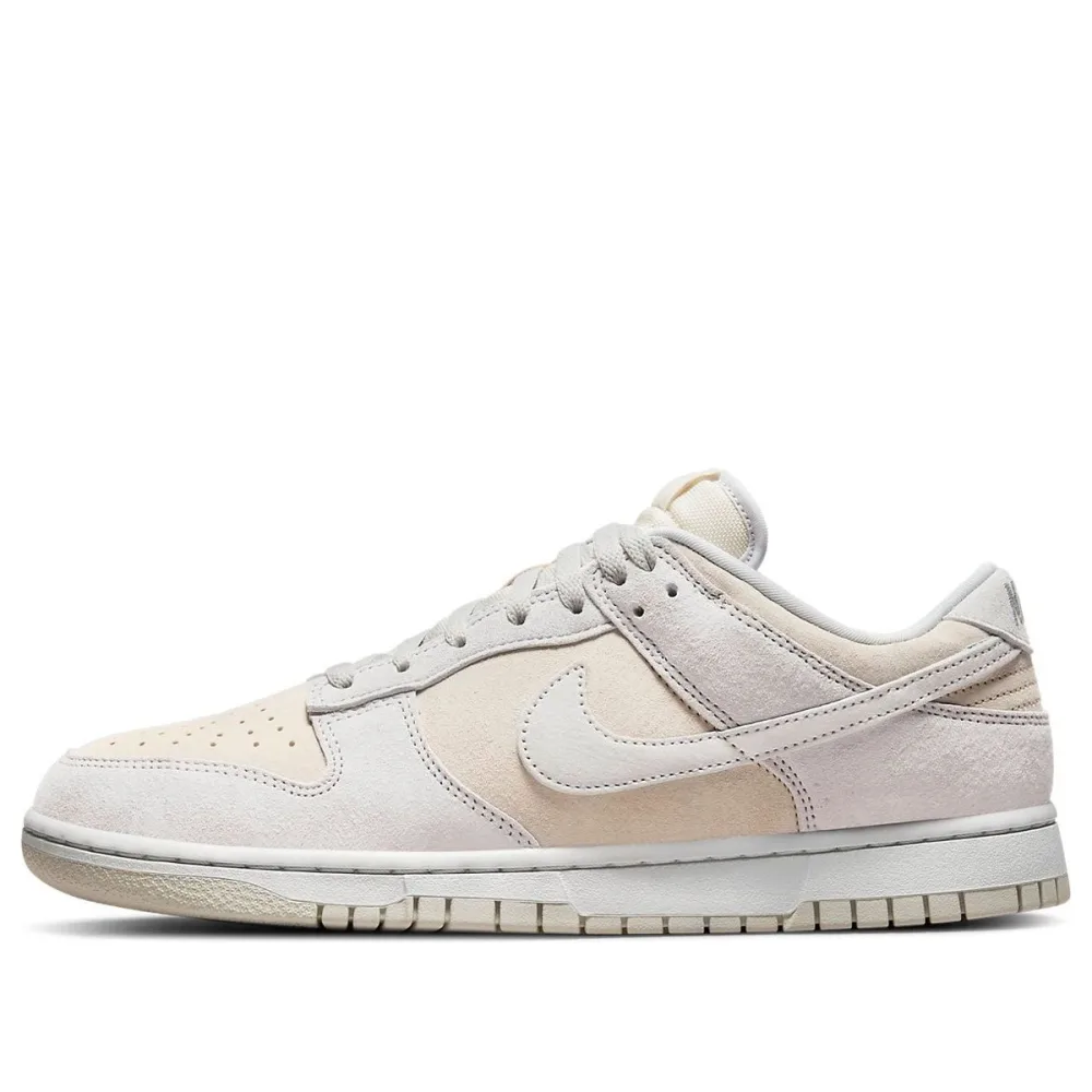 Nike Dunk Low Premium