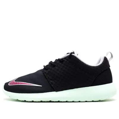 Nike Roshe One FB — תמונה 1