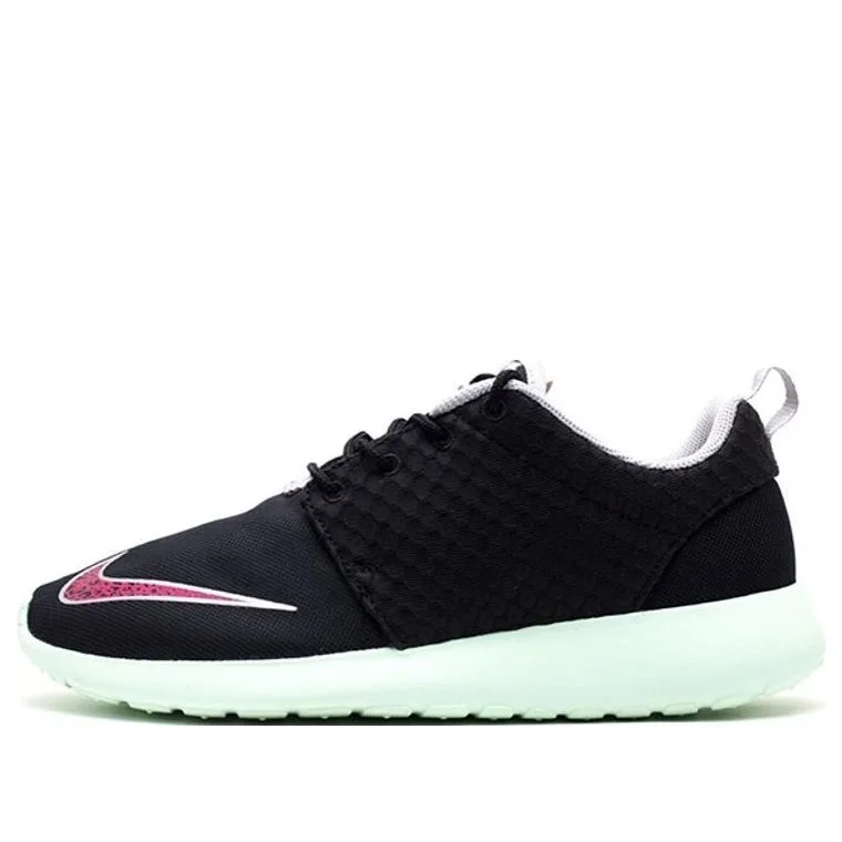 Nike Roshe One FB