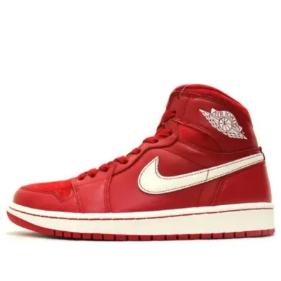 Air Jordan 1 Retro High — תמונה 1