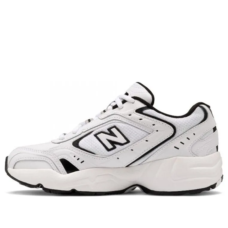 New Balance 452